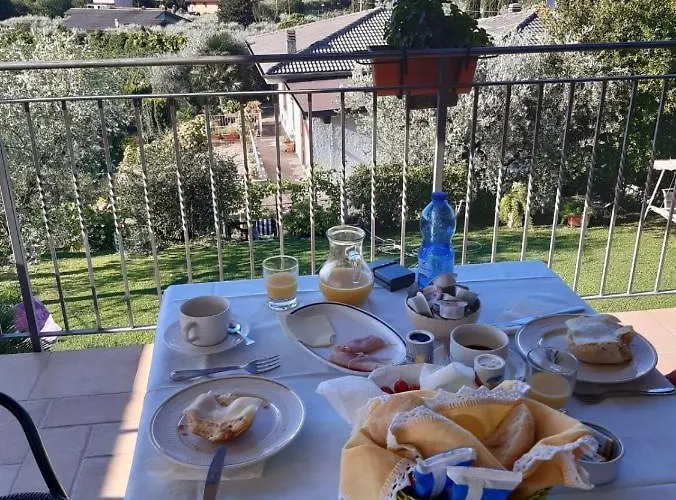 Bed & Breakfast Ladi's